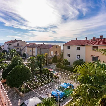 Evica 2 * Crikvenica