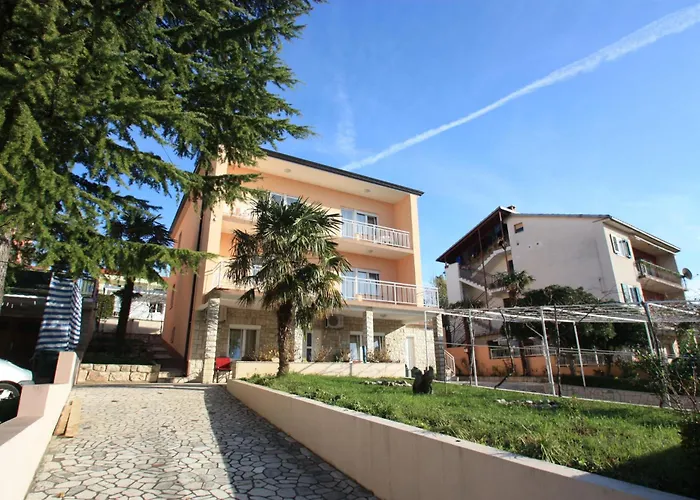 Evica 2 * Crikvenica