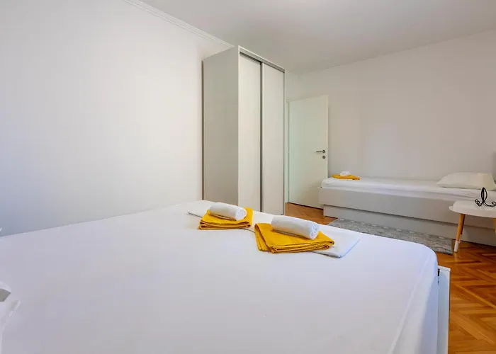 Evica 2 Apartment Crikvenica